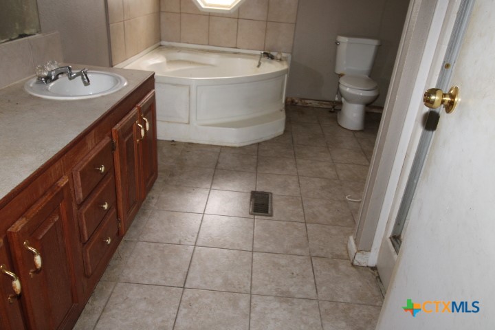 710 Blue Stem Drive Property Photo 4