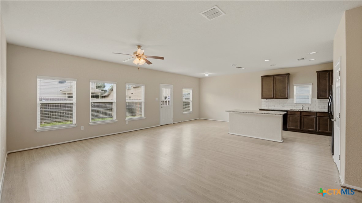 140 Fabarm Lane Property Photo 7