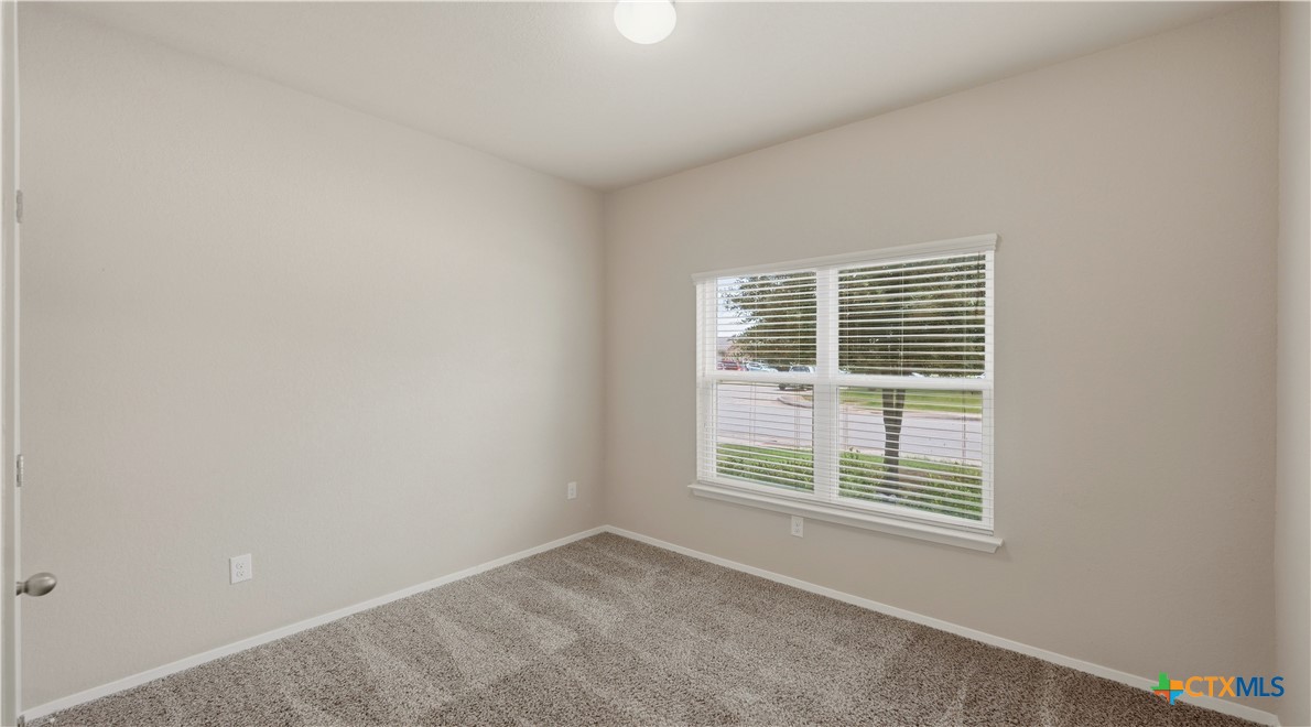 140 Fabarm Lane Property Photo 11
