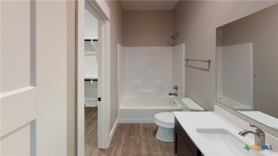 311 Craddock Avenue 102 Property Photo 10