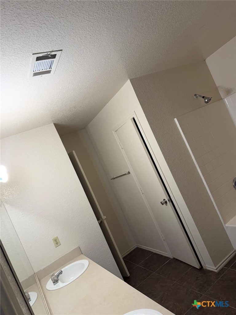 4212 Embers Drive Property Photo 10