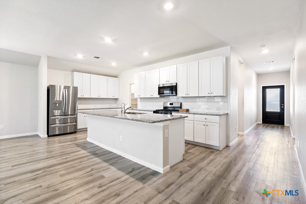 2924 Whinchat Property Photo 5