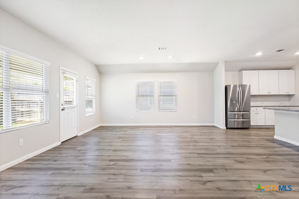 2924 Whinchat Property Photo 10