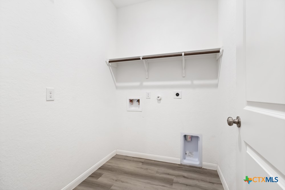 2924 Whinchat Property Photo 20