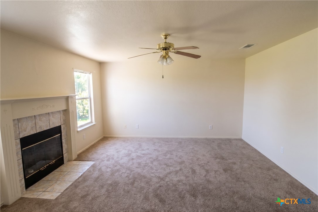 1902 Grey Fox Trail Property Photo 2