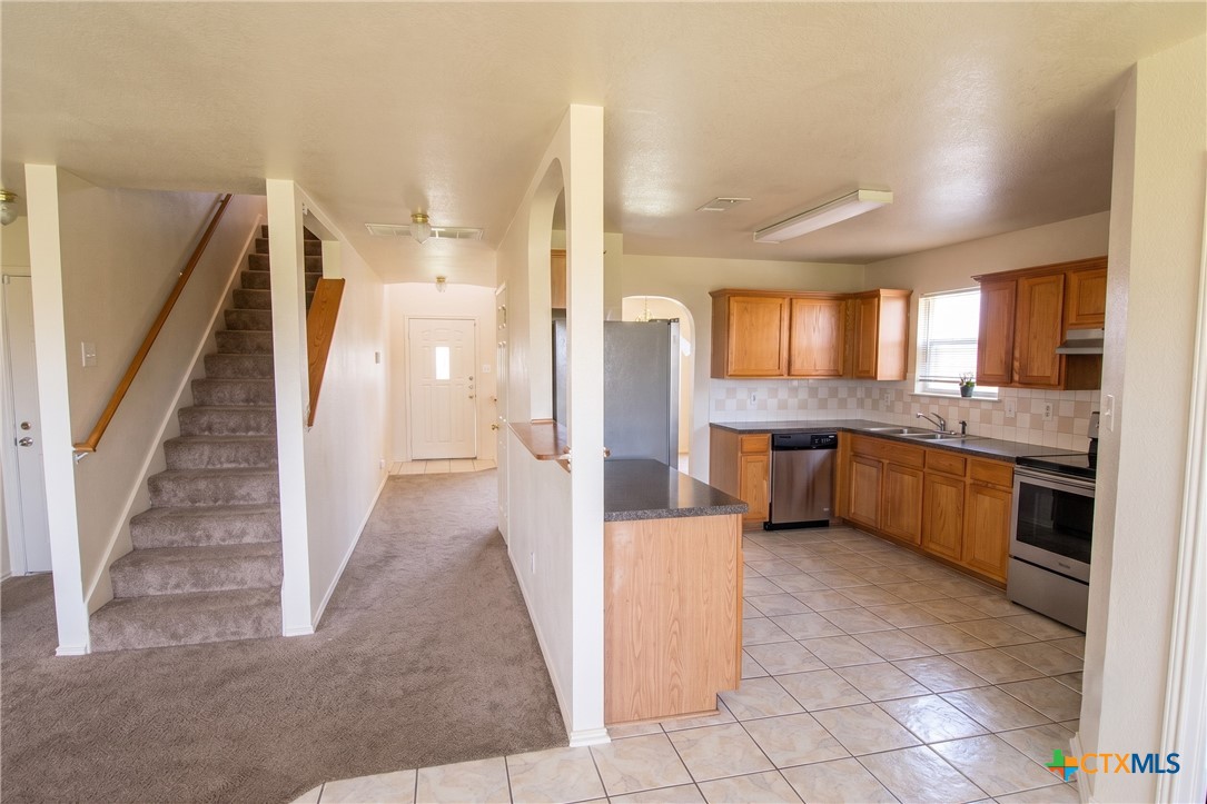 1902 Grey Fox Trail Property Photo 4