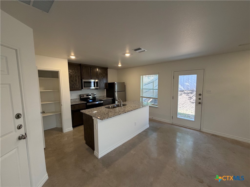 1816 Tejas Trail A Property Photo 2
