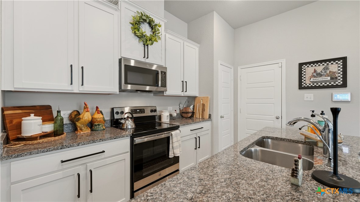 1132 Eagle Xing Property Photo 16