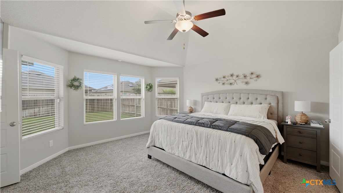 1132 Eagle Xing Property Photo 18