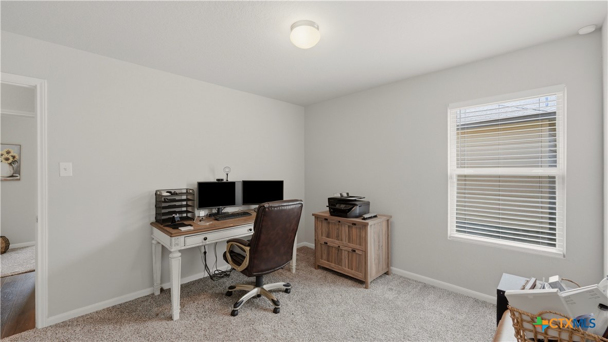 1132 Eagle Xing Property Photo 27