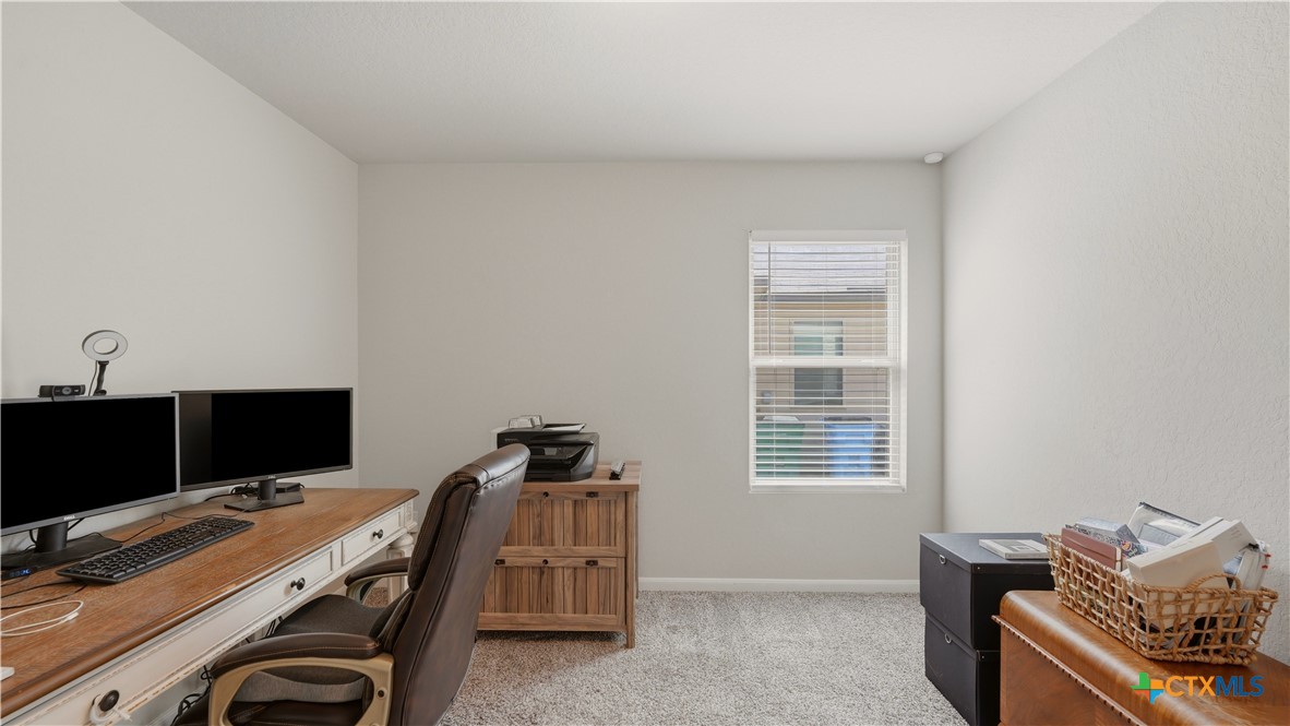 1132 Eagle Xing Property Photo 28
