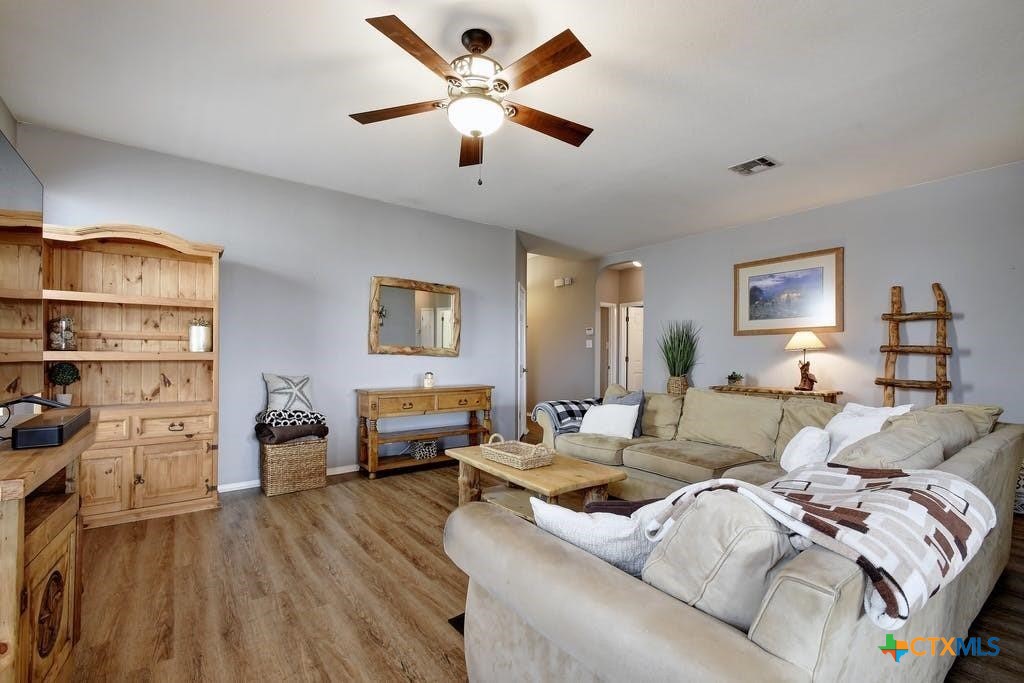 2234 Lakeline Drive Property Photo 7