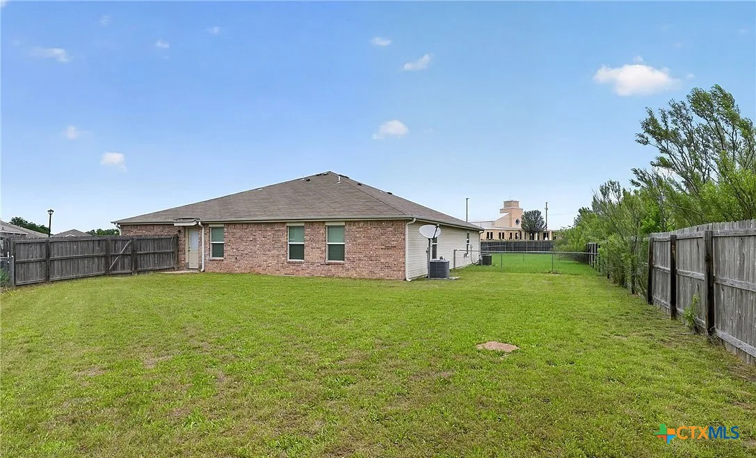 3711 John Chisholm Loop Property Photo 15