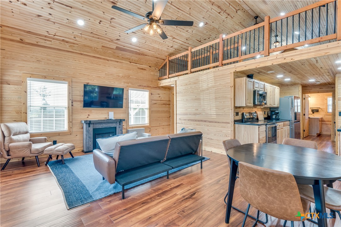 26822 Blue Cove Property Photo 1