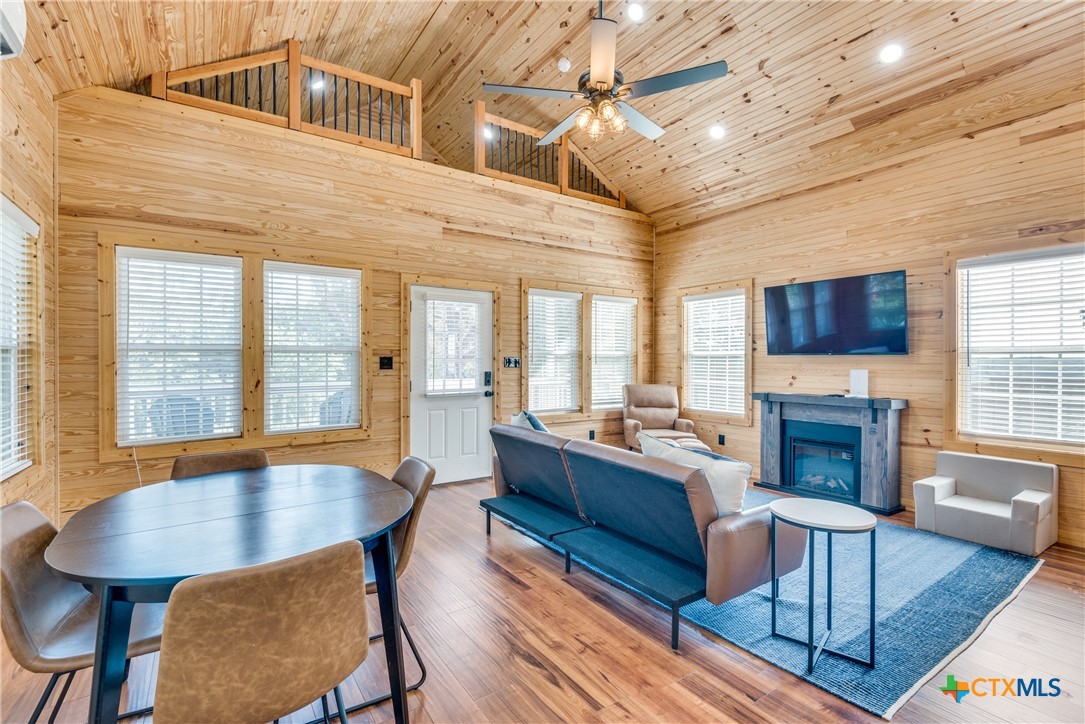 26822 Blue Cove Property Photo 9