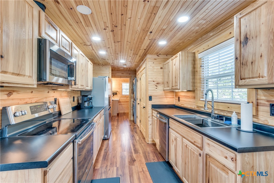 26822 Blue Cove Property Photo 12