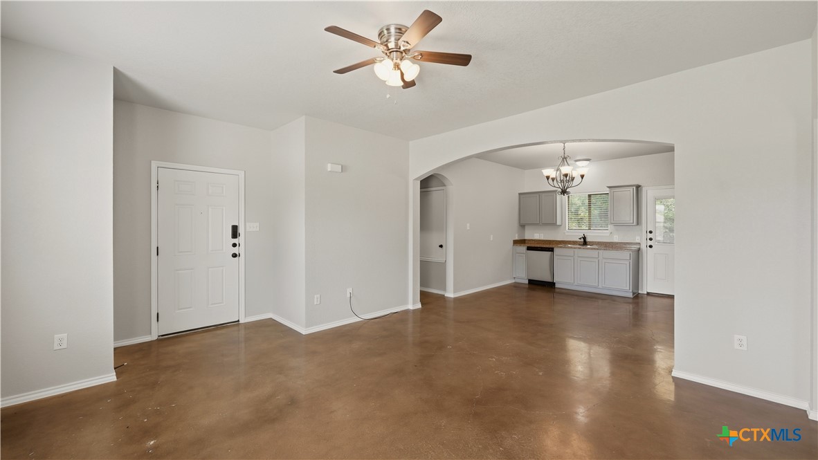 193 Rosedale Avenue Property Photo 3