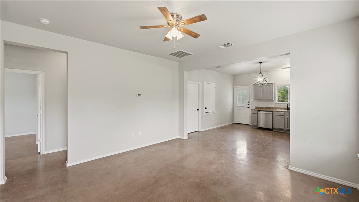 147 Rosedale Avenue Property Photo 9