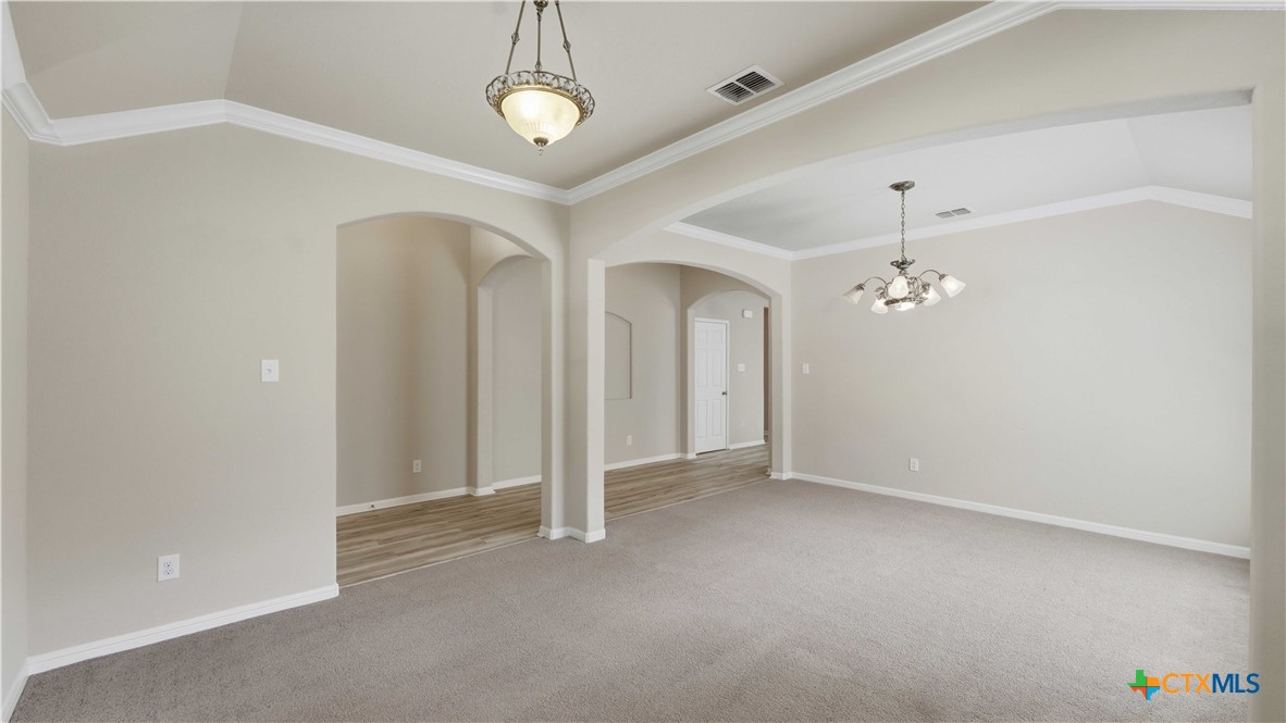 6069 Covers Cove Property Photo 5