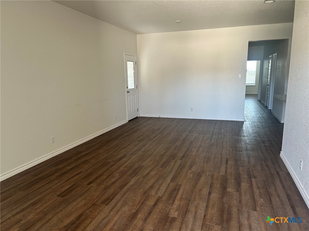 1101 Carlsberg Drive Property Photo 2