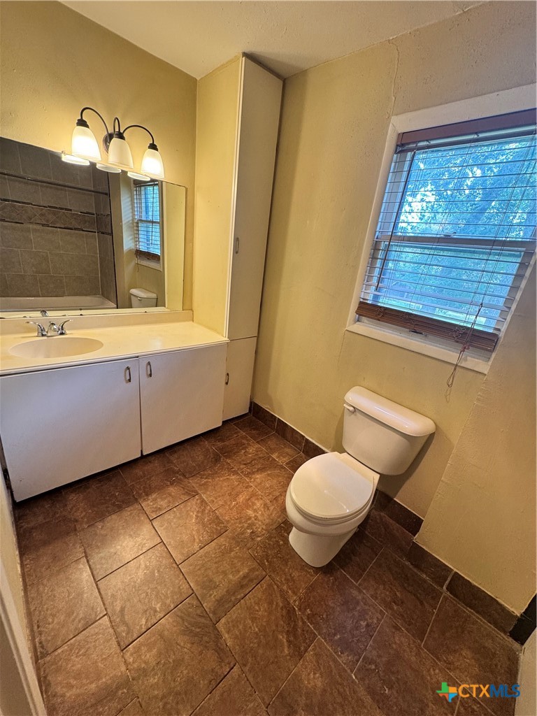 1401 E Mimosa Avenue Property Photo 9