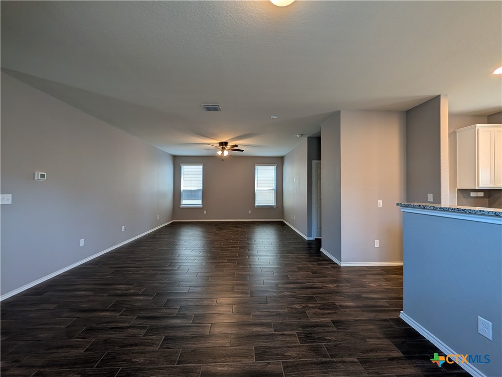 357 Autumn Blaze Property Photo 4