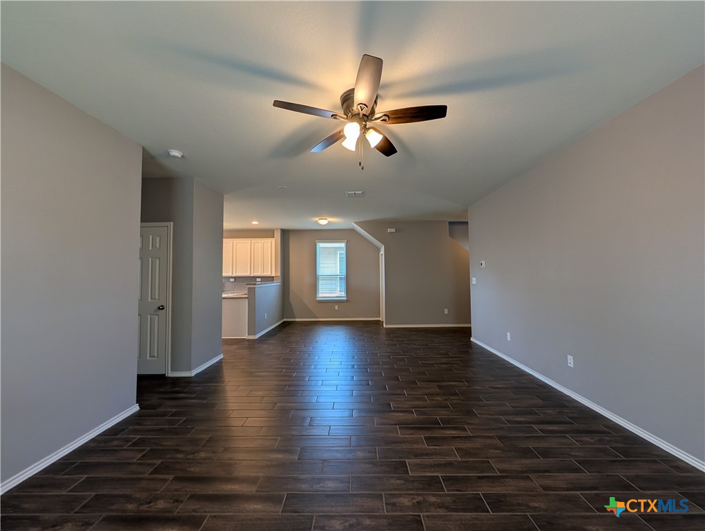 357 Autumn Blaze Property Photo 6