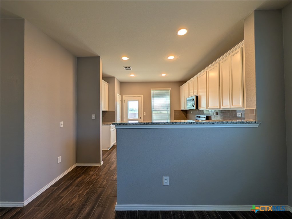 357 Autumn Blaze Property Photo 10