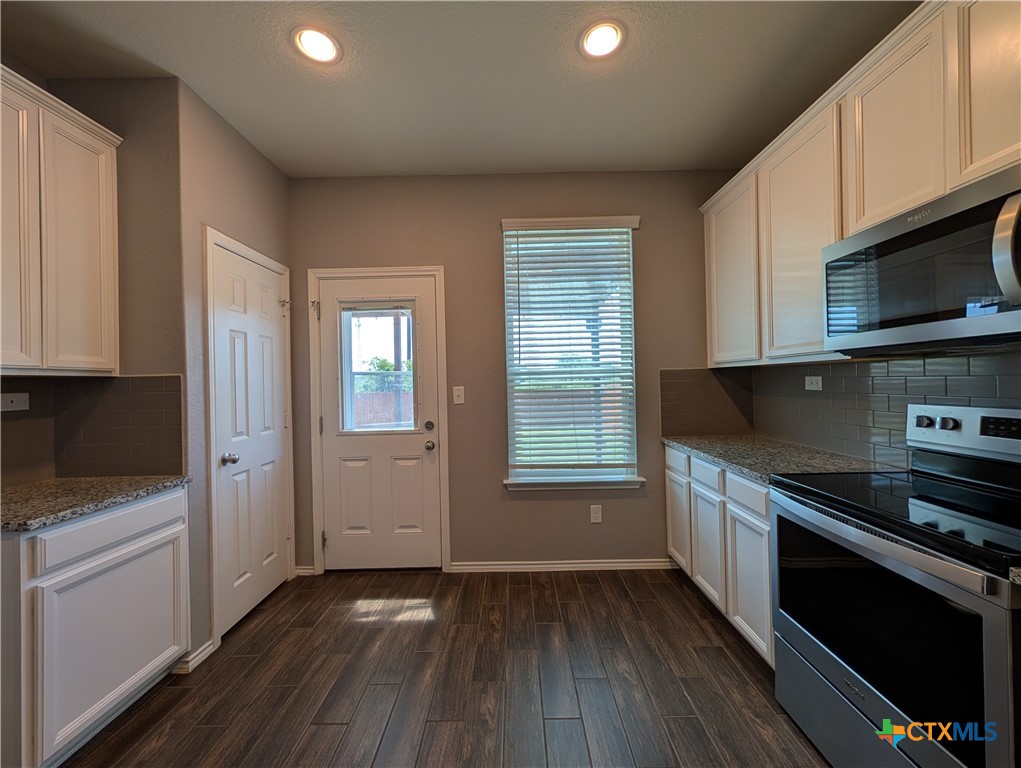 357 Autumn Blaze Property Photo 12