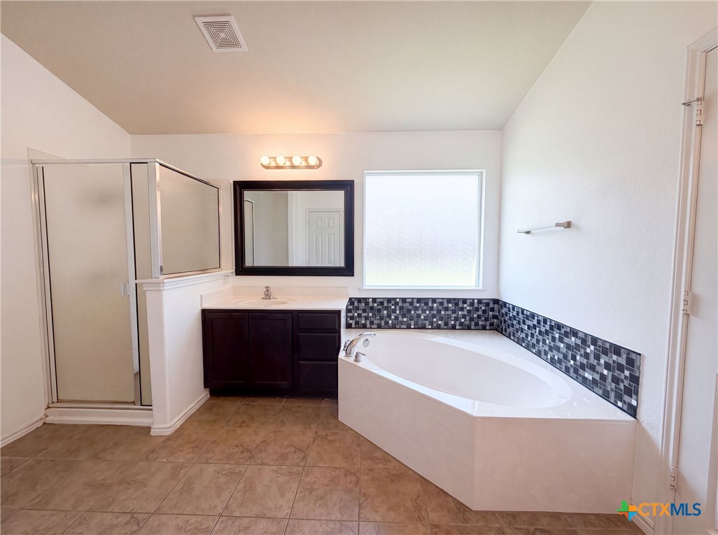 9301 Cricket Drive Property Photo 11