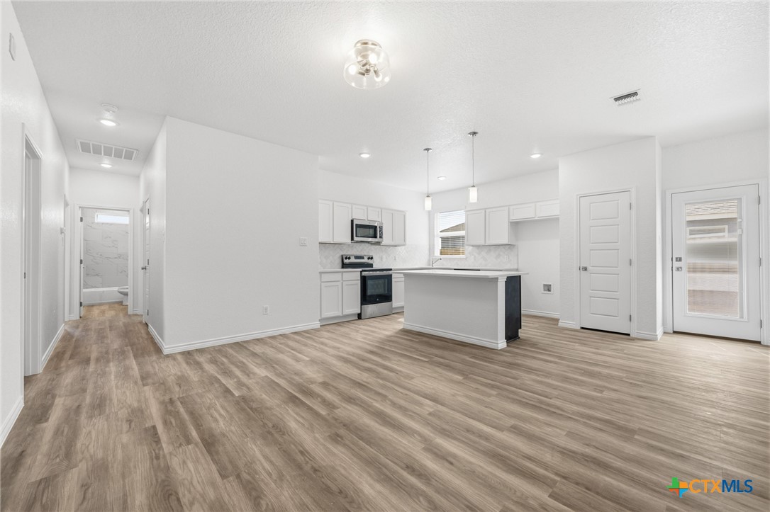 1213 Victory Ranch Property Photo 8