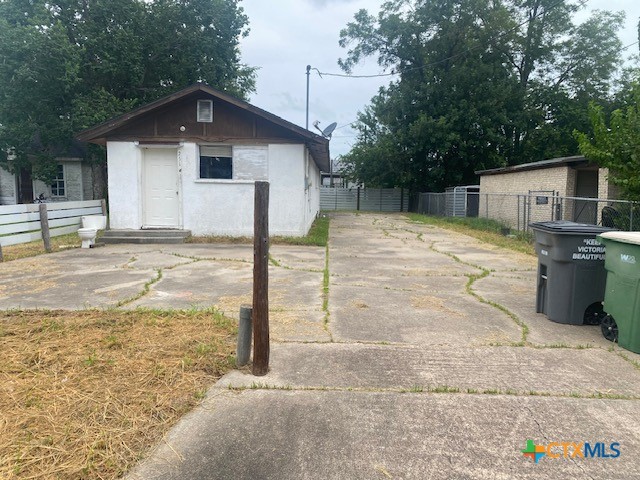 2516 Ozark Street Property Photo 1