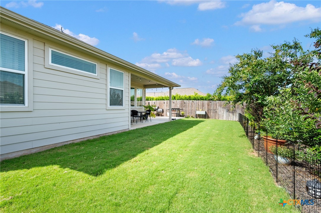1944 Colonial Avenue Property Photo 32