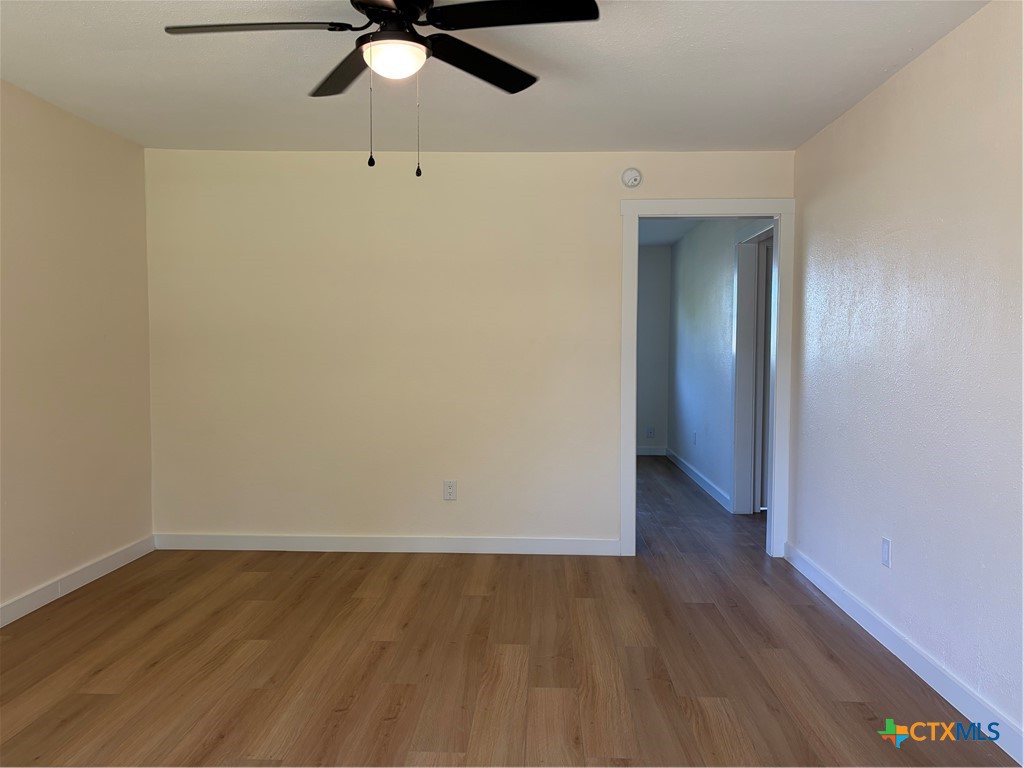 706 W Avenue E Property Photo 3