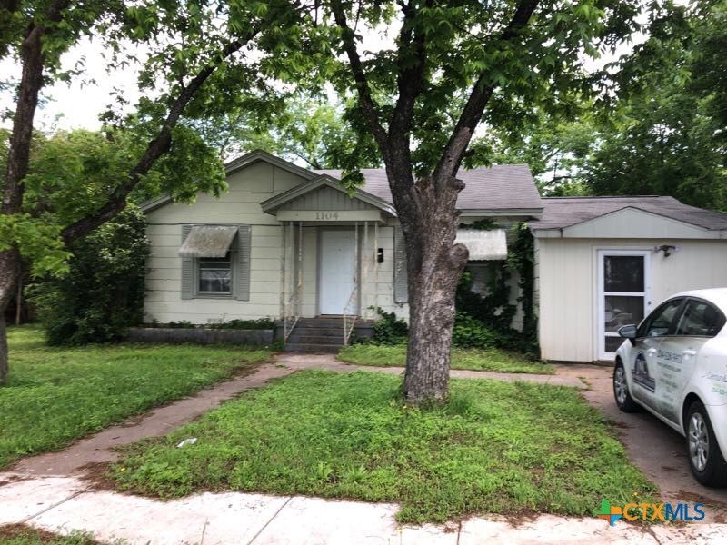 1104 Nolan Avenue Property Photo 1