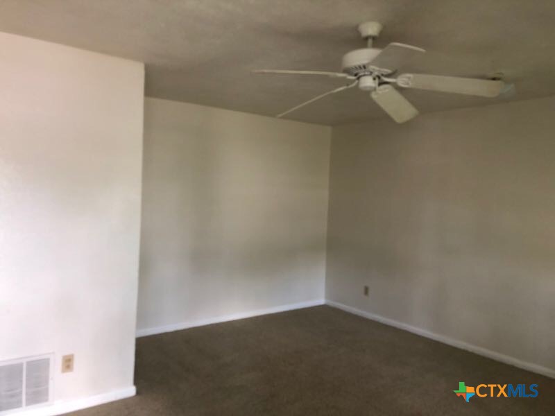 1104 Nolan Avenue Property Photo 6