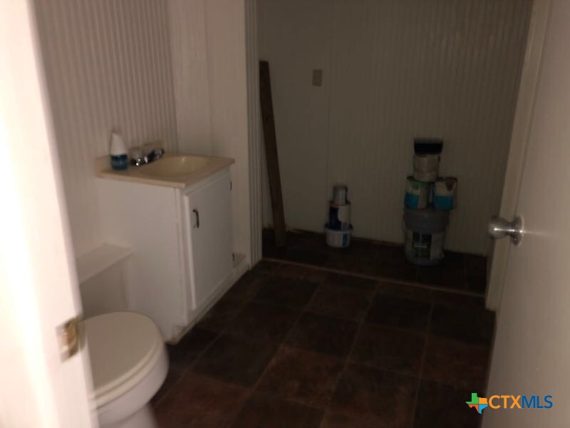 1104 Nolan Avenue Property Photo 10