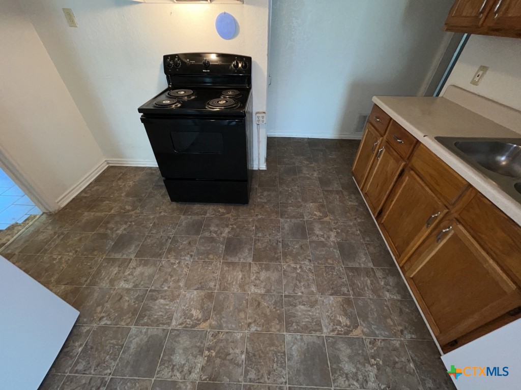 1104 Nolan Avenue Property Photo 14