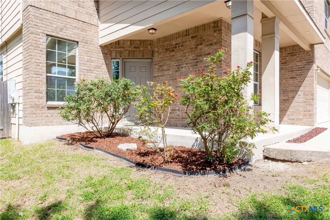 9203 Ashlyn Drive Property Photo 4