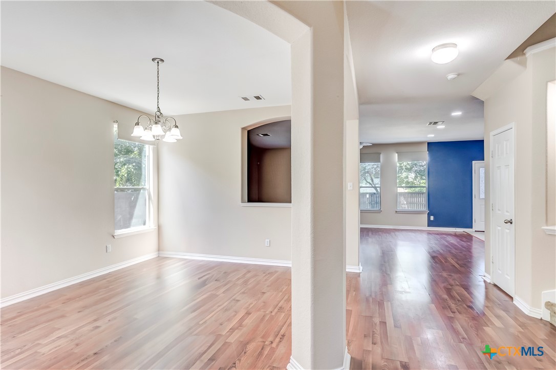 9203 Ashlyn Drive Property Photo 6