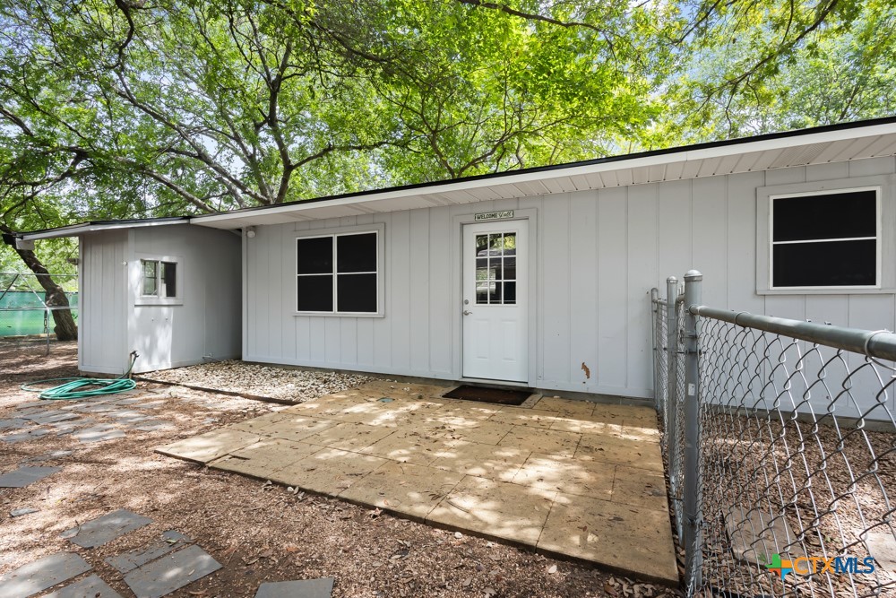 761 Whippoorwill Drive B Property Photo 3