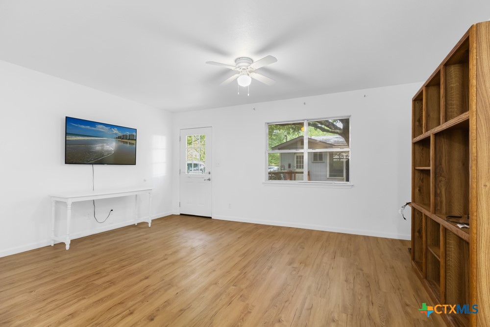 761 Whippoorwill Drive B Property Photo 4