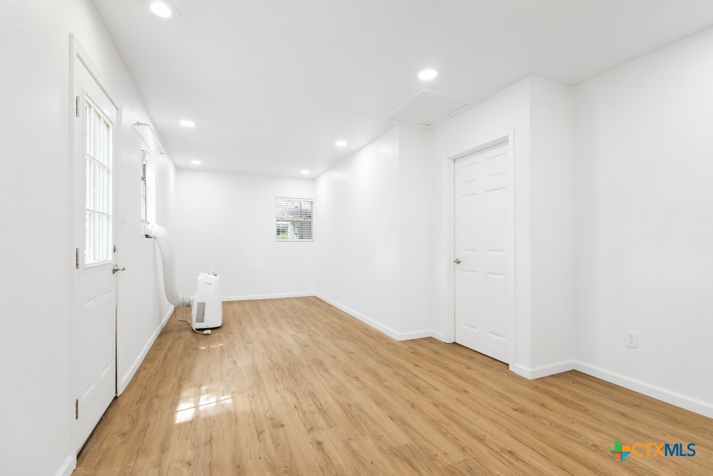 761 Whippoorwill Drive B Property Photo 13