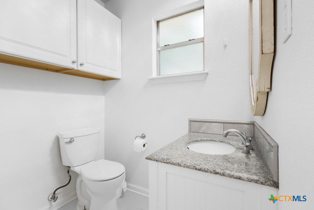 761 Whippoorwill Drive B Property Photo 15