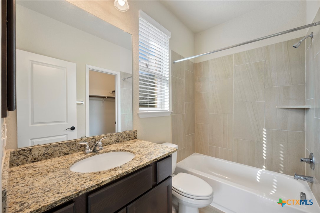 657 Vale Court Property Photo 23