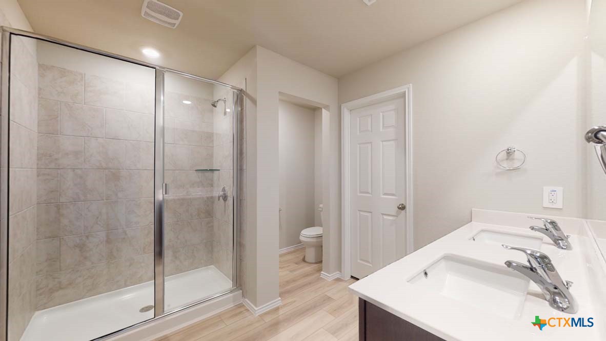 2010 Mandarin Court Property Photo 15