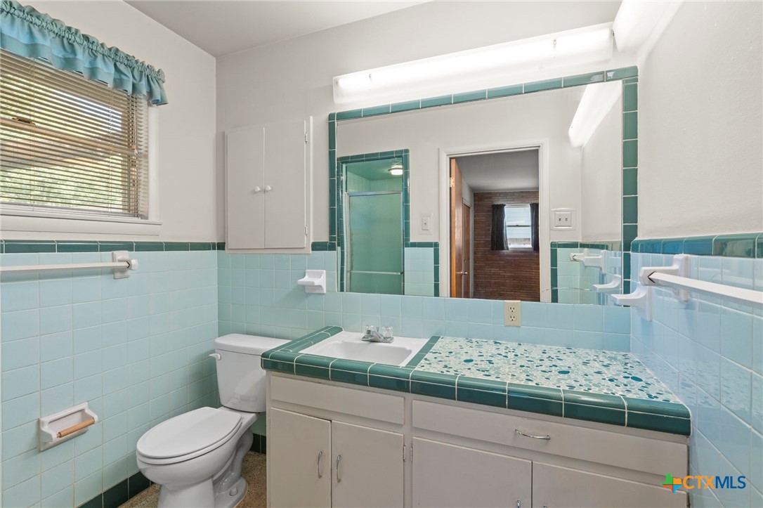 3101 El Camino Drive Property Photo 32