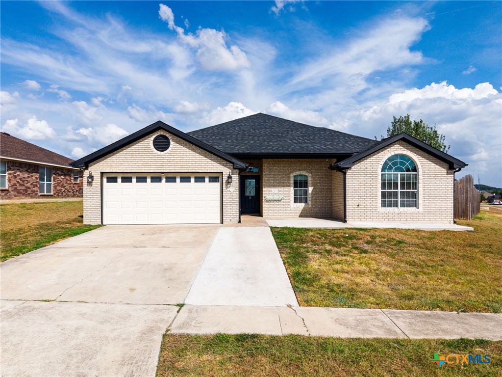 2102 Joseph Drive Property Photo 1