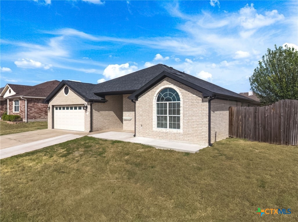 2102 Joseph Drive Property Photo 2