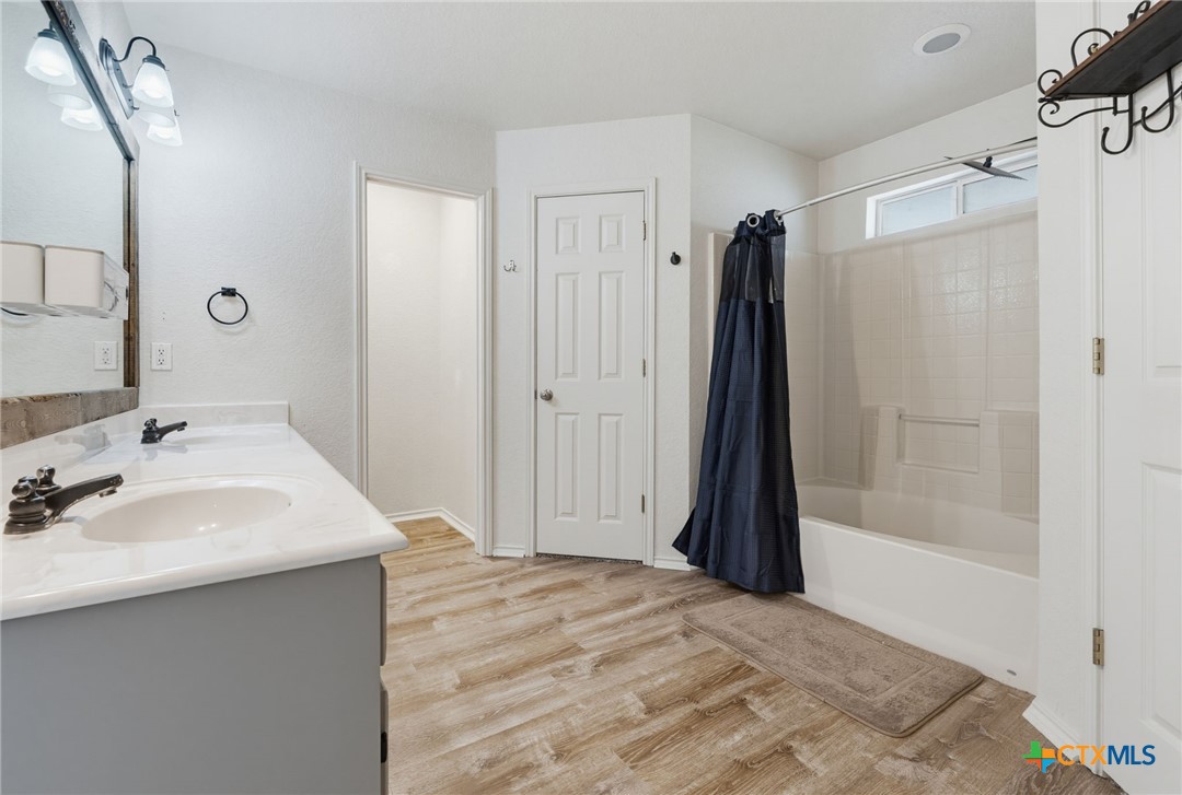 2102 Joseph Drive Property Photo 27